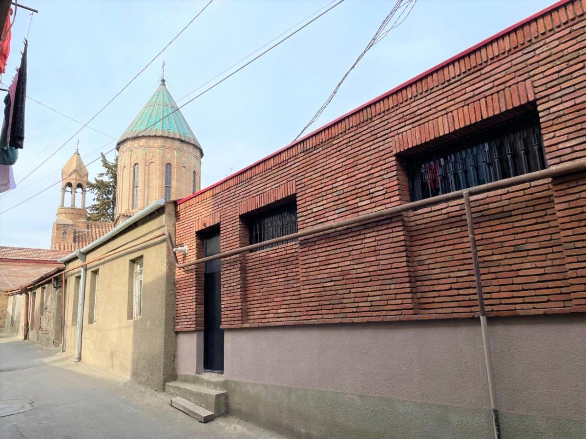 Modern Apart Old Tbilisi Center Bagian luar foto